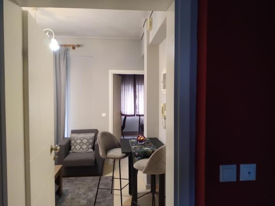Apartament Χαίρε, Ξεΐνε, Παρ' Αμμι Φιλησεαι Tríkala Zewnętrze zdjęcie