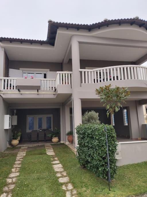 Apartament Χαίρε, Ξεΐνε, Παρ' Αμμι Φιλησεαι Tríkala Zewnętrze zdjęcie